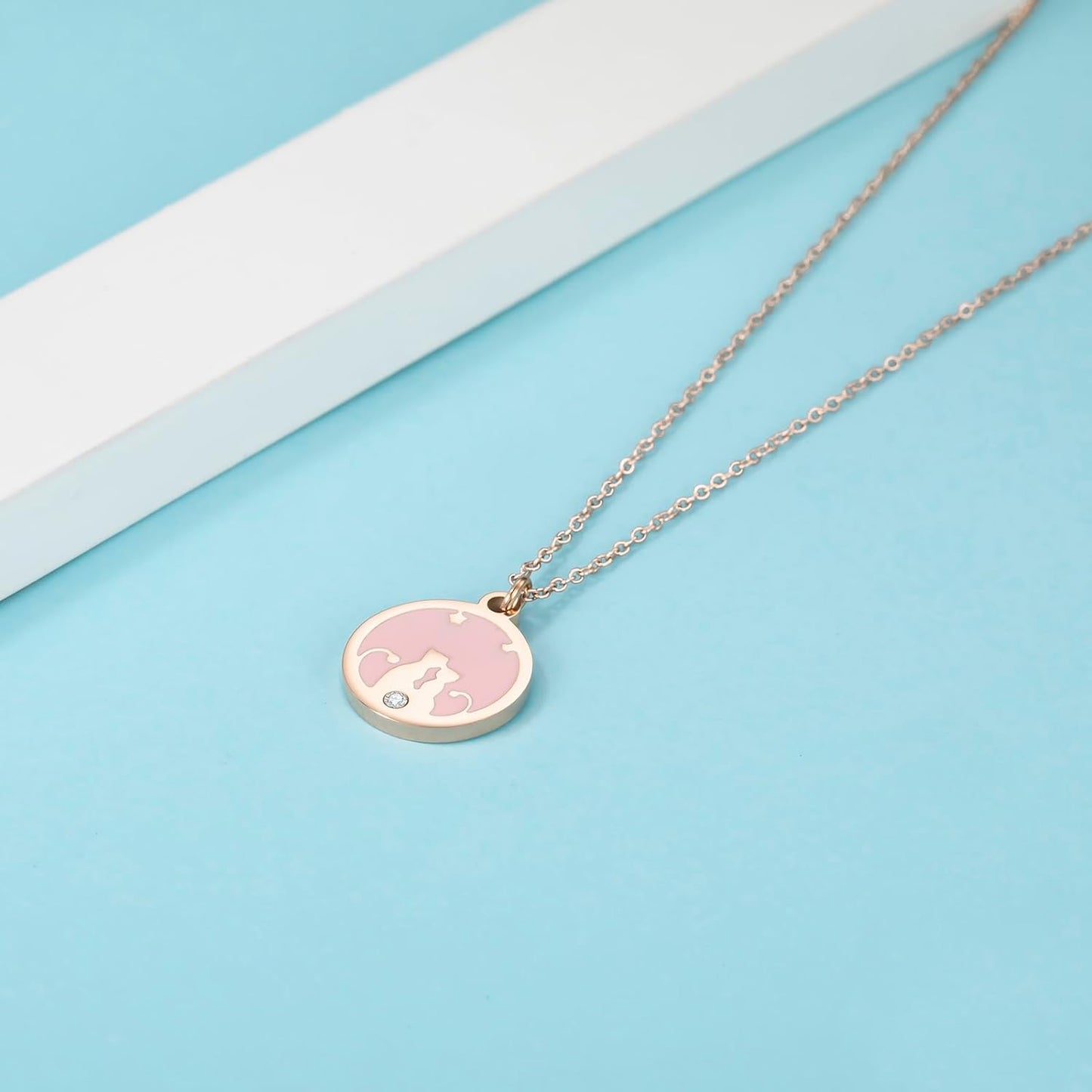 Moivita Adorable Cat Couple Necklace - Pink Round Pendant with Diamond Inlay, Ideal Valentine's Day Gift for Her